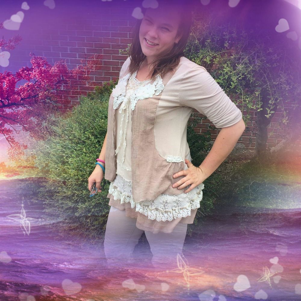 Meet your Posher, Ashley